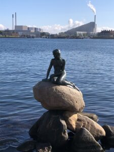 The Little Mermaid statue, Copenhagen (c) Sian Francis-Cox 2024