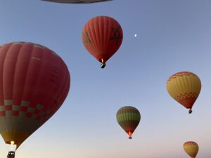 Hot air balloons in Marrakesh (c) Sian Francis-Cox 2026
